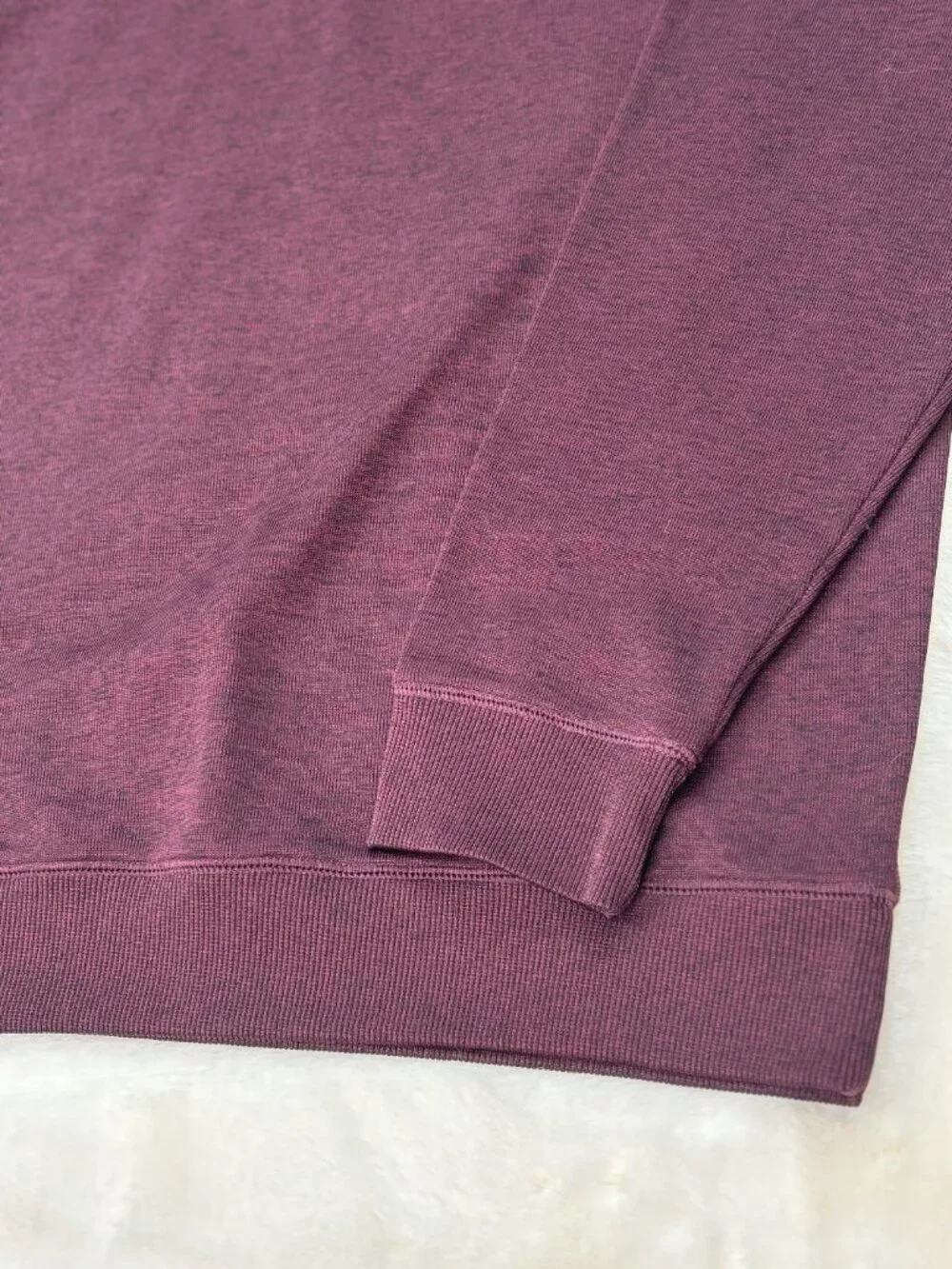 Greg Norman for Tasso Ella Men's Heathered Burgundy/Maroon V-Neck Pullover
